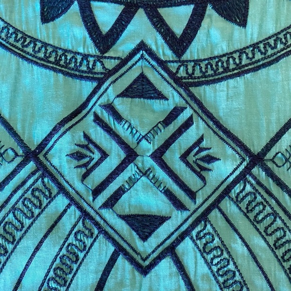 Embroidered Teal High Low Top - Picture 3 of 4